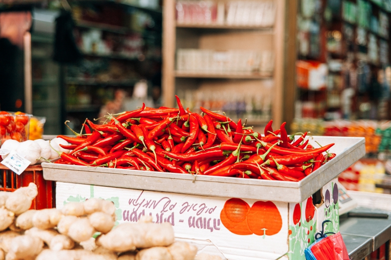 primeur-ST CEZAIRE SUR SIAGNE-min_plant-city-food-pepper-chili-red-10799-pxhere.com